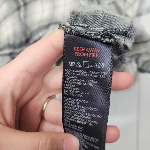 Urban Outfitters UO Brendan oversized boyfriend button down shirt plaid - Picture 7 of 9